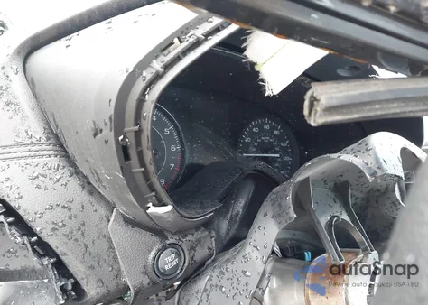 2018 Subaru Impreza 2.0I Premium from USA, damaged, VIN 4S3GTAD67J3701533